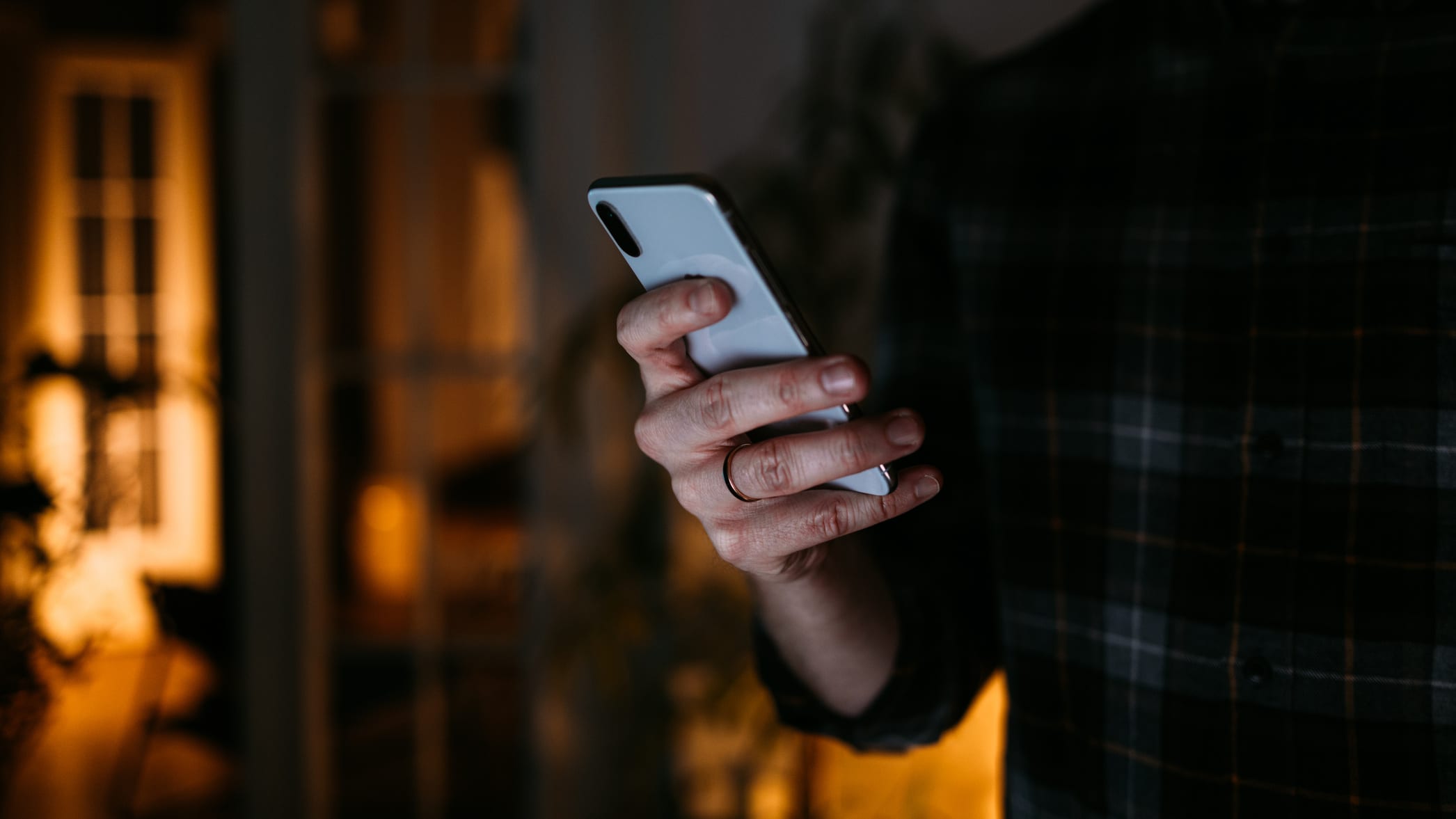 Your Phone Doesn’t Weigh 5,000 Lb
